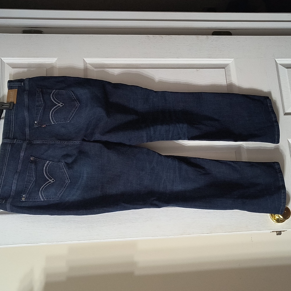 Levi's Women's 580 Straight, Defined Waist